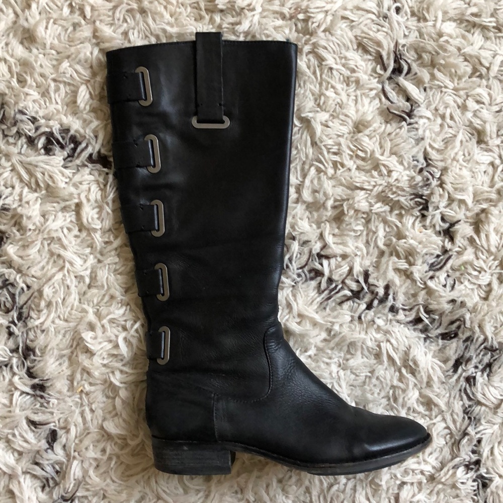 Arturo Chiang black boots